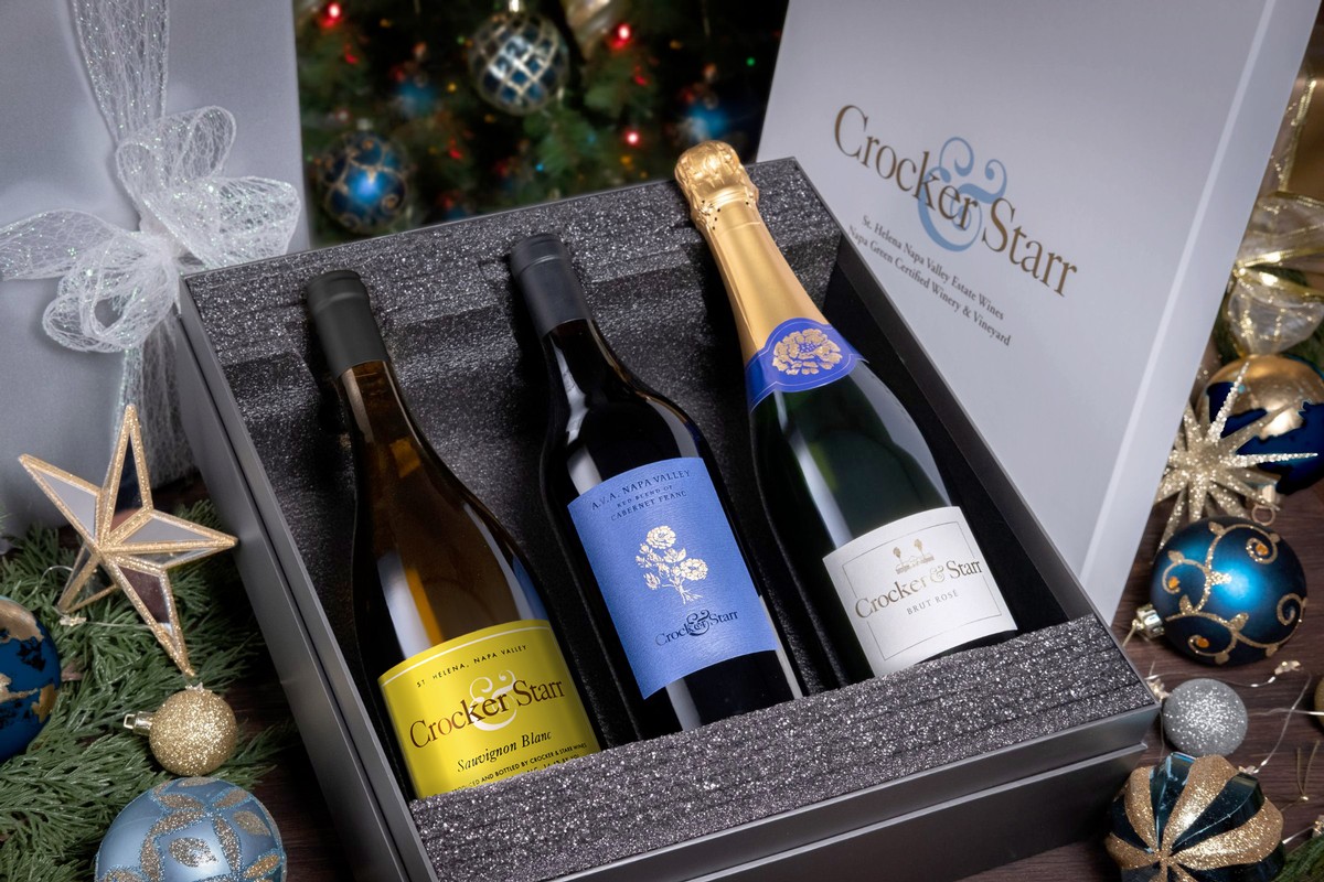 Cabernet Franc, Estate Sauvignon Blanc and Sparkling Rose in a Logo Box 1