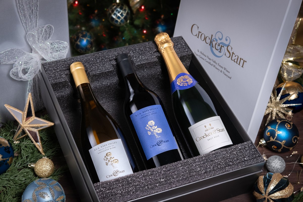 Cabernet Franc, Sauvignon Blanc and Sparkling Rose in a Logo Box